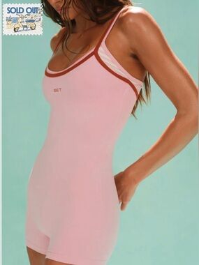 Set Active Small Saint Tropez Cloud Ballet Shorty Suit. 💕⚡️